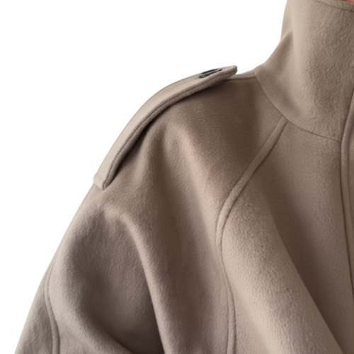 Elegantní dámská vlněná bunda se stojáčkem v chytrém ležérním stylu