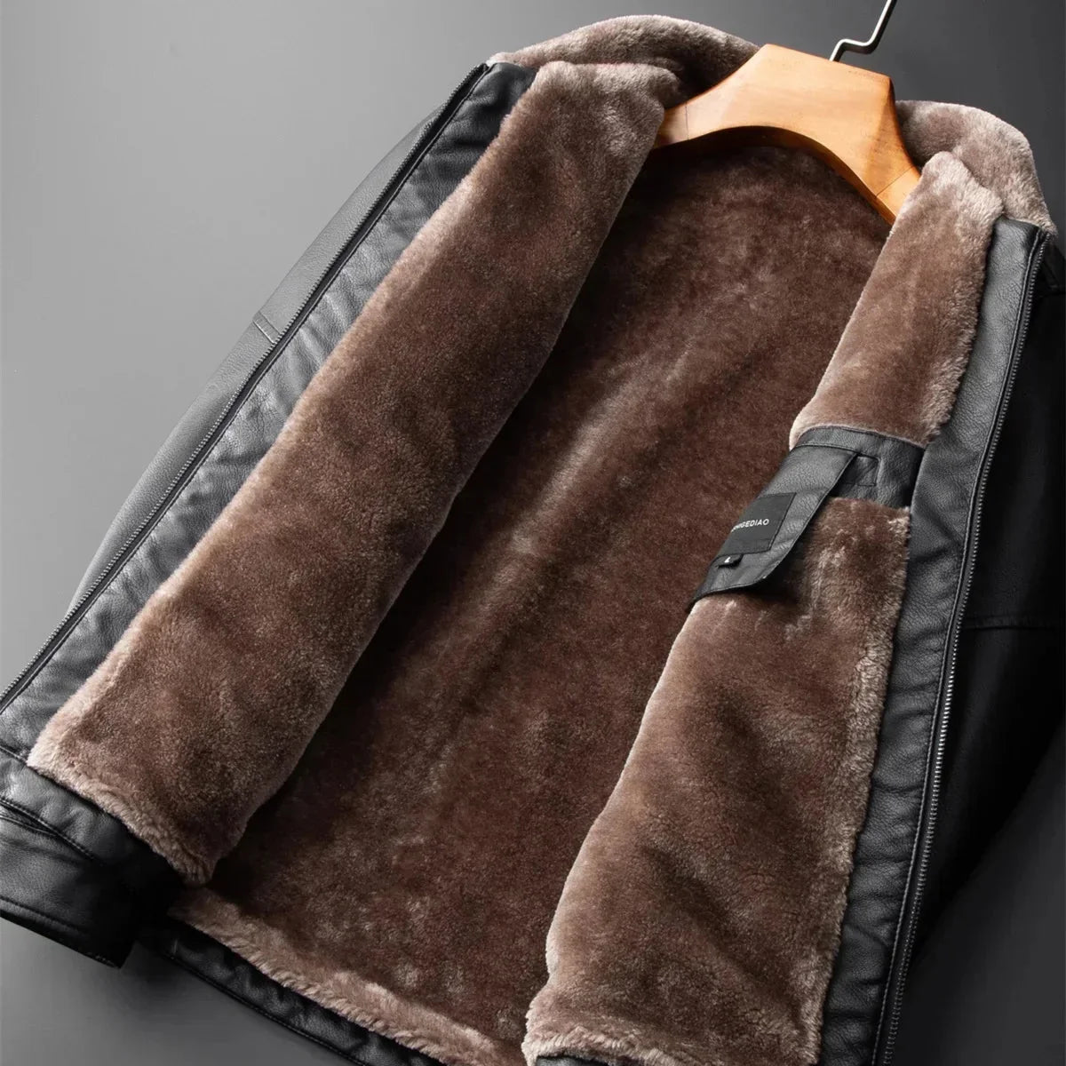 Veste cuir homme style cavalier robuste caractère affirmé