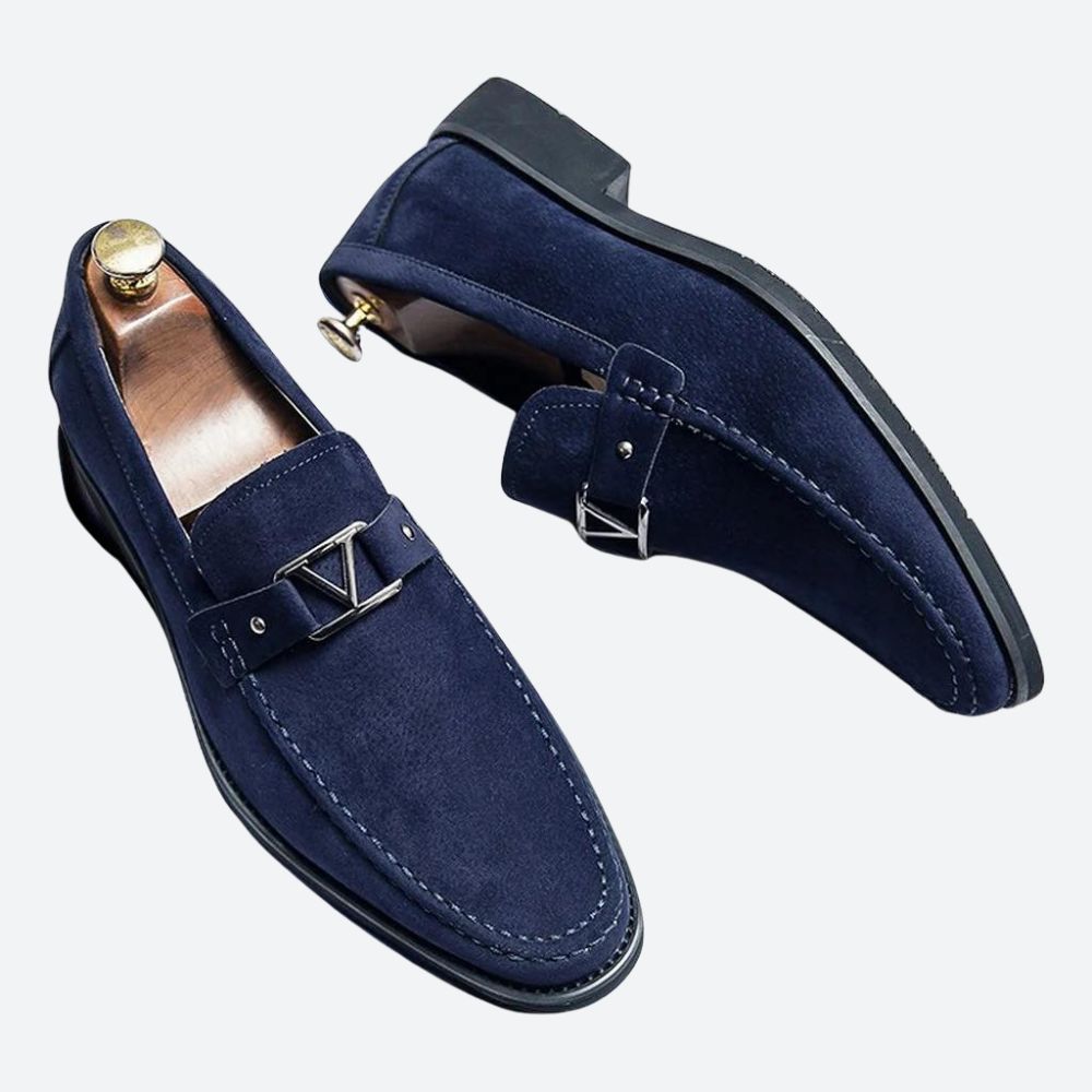 Men’s elegant Italian-style leather shoes for the office