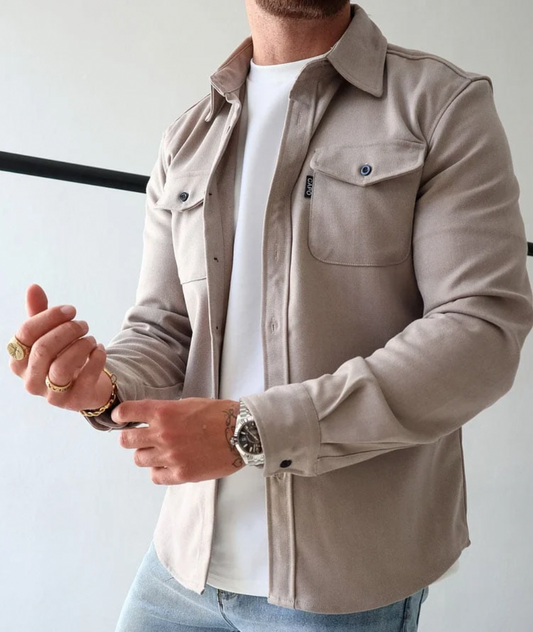 Men's button-up shirt jacket with chest pockets, casual and suitable for everyday wear