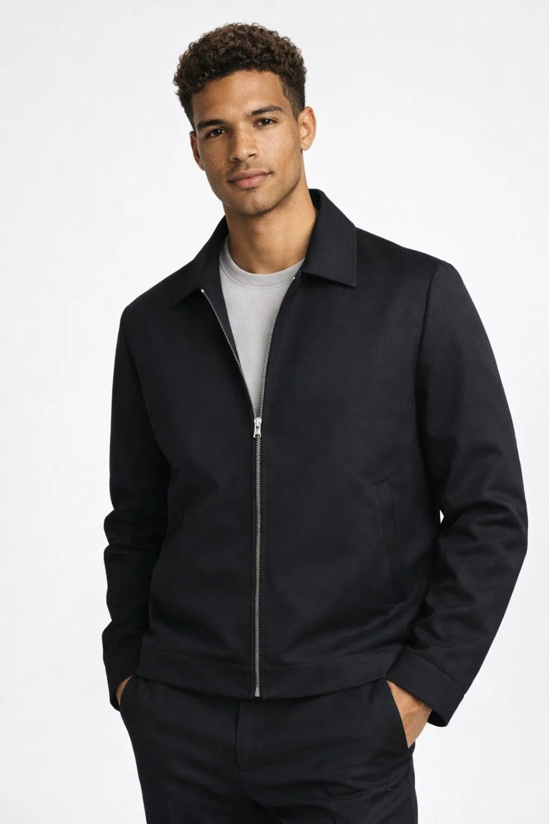 Men’s slim-fit zip-up jacket with classic collar, smart casual style for winter