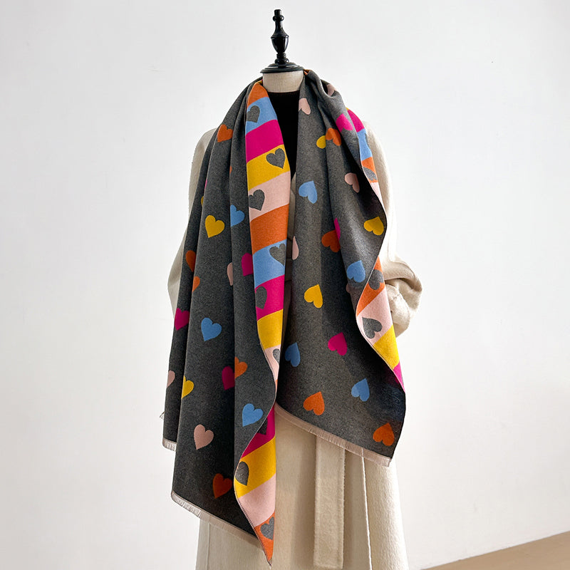 Bufanda de mujer con estampado de corazones y flecos, accesorio suave
