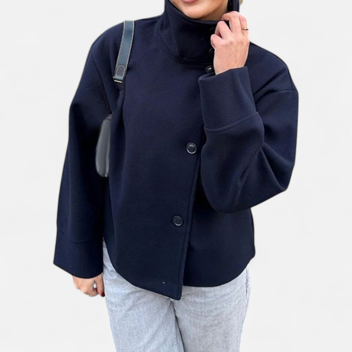 Manteau court femme col montant chic structuré hiver