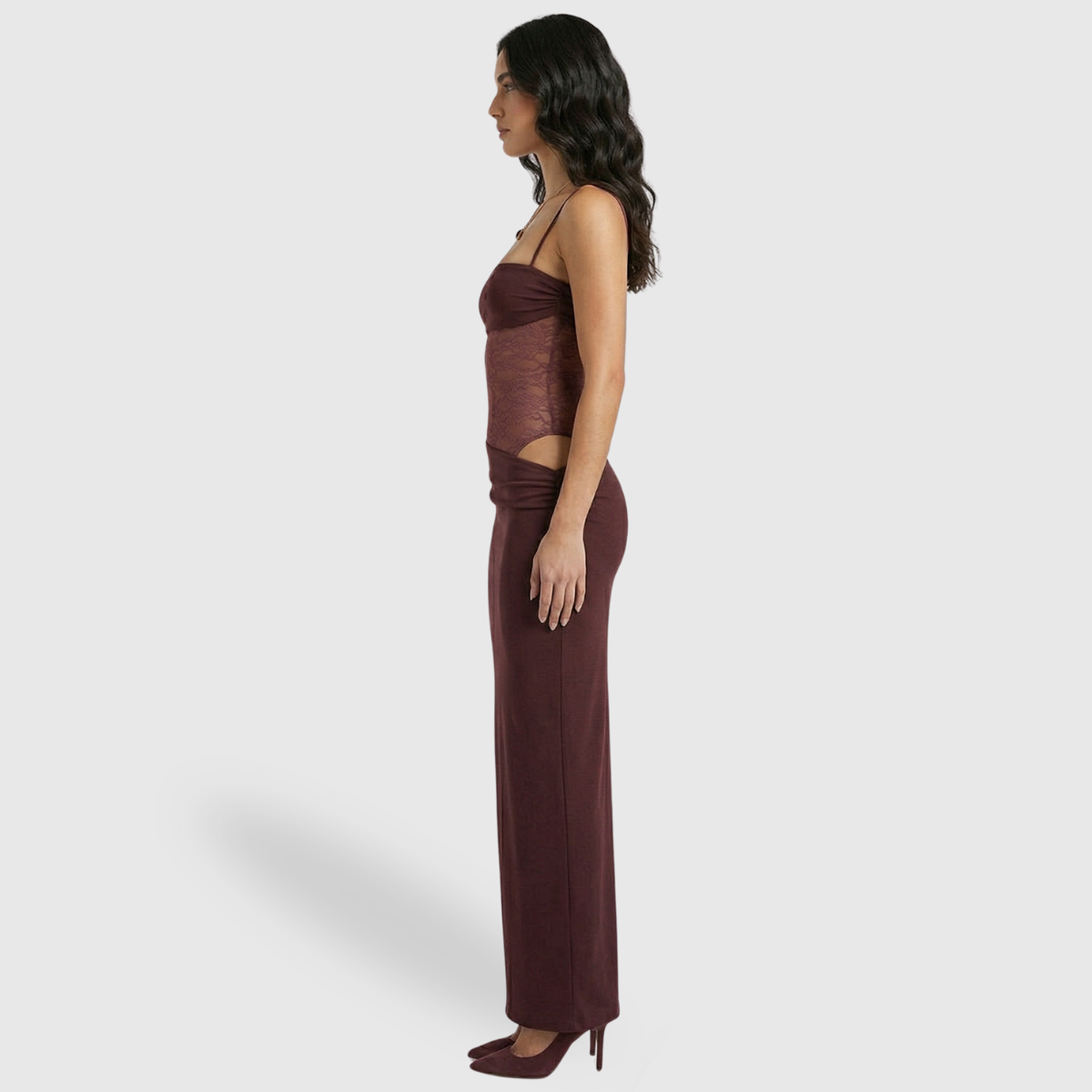 Robe de soirée longue femme bustier dentelle bretelles coupe ajustée