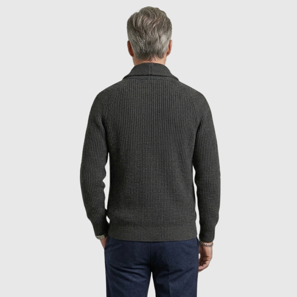 Gilet homme laine col V boutonné manches longues coupe droite