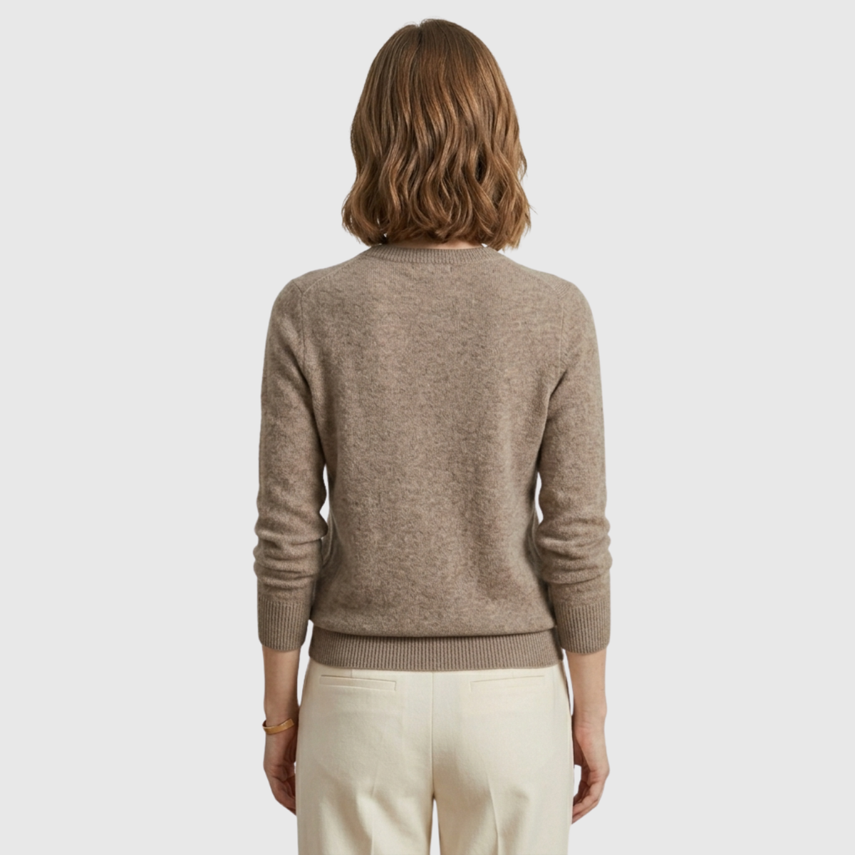 Pull femme cachemire col rond manches longues coupe droite
