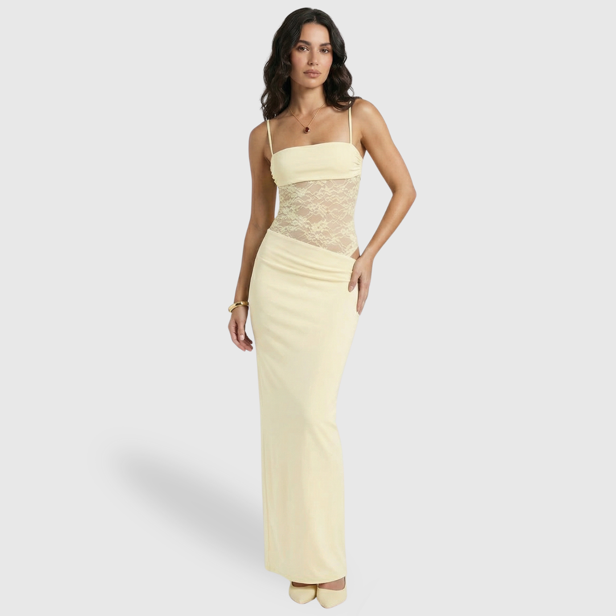 Robe de soirée longue femme bustier dentelle bretelles coupe ajustée