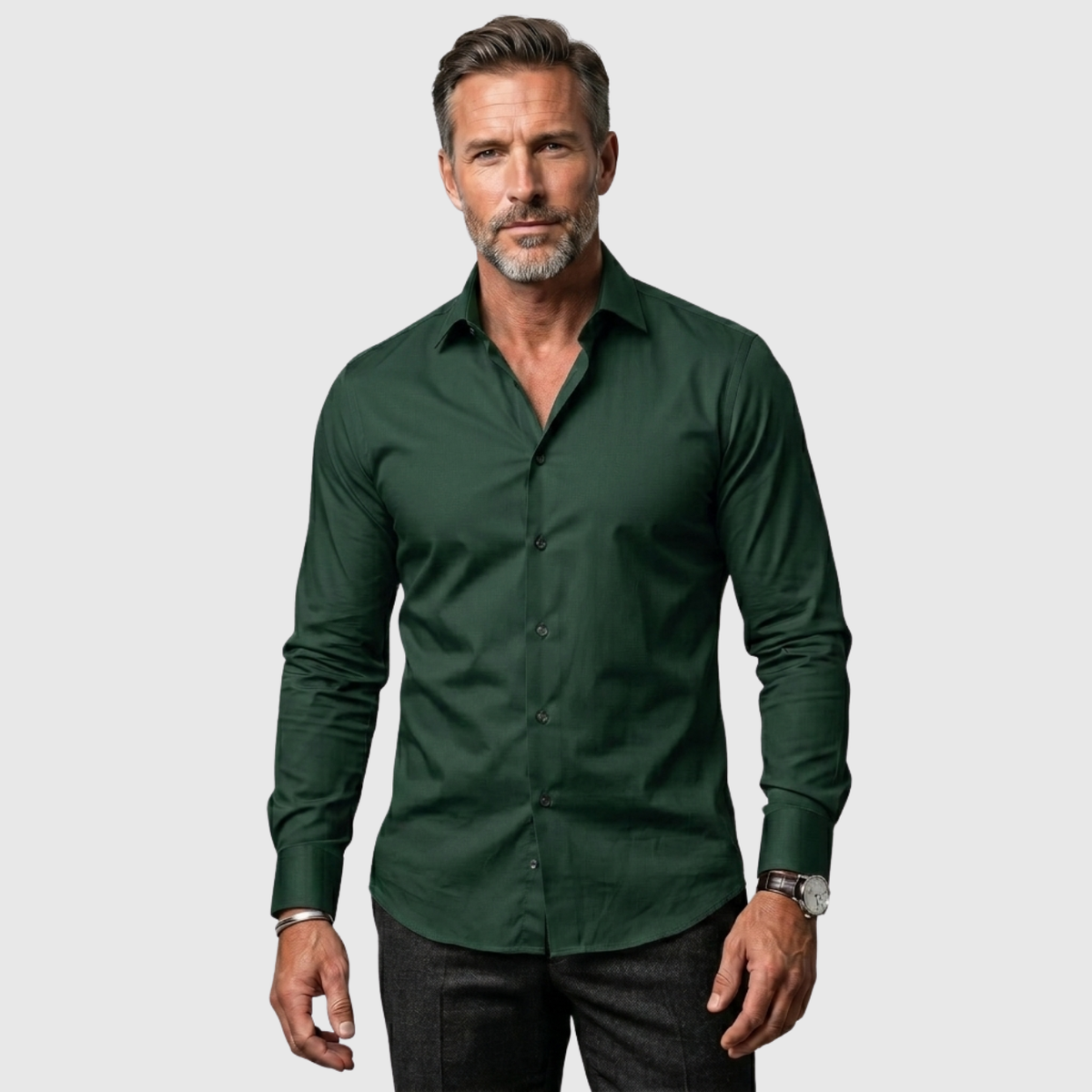 Chemise homme manches longues col classique coupe ajustée boutonnée