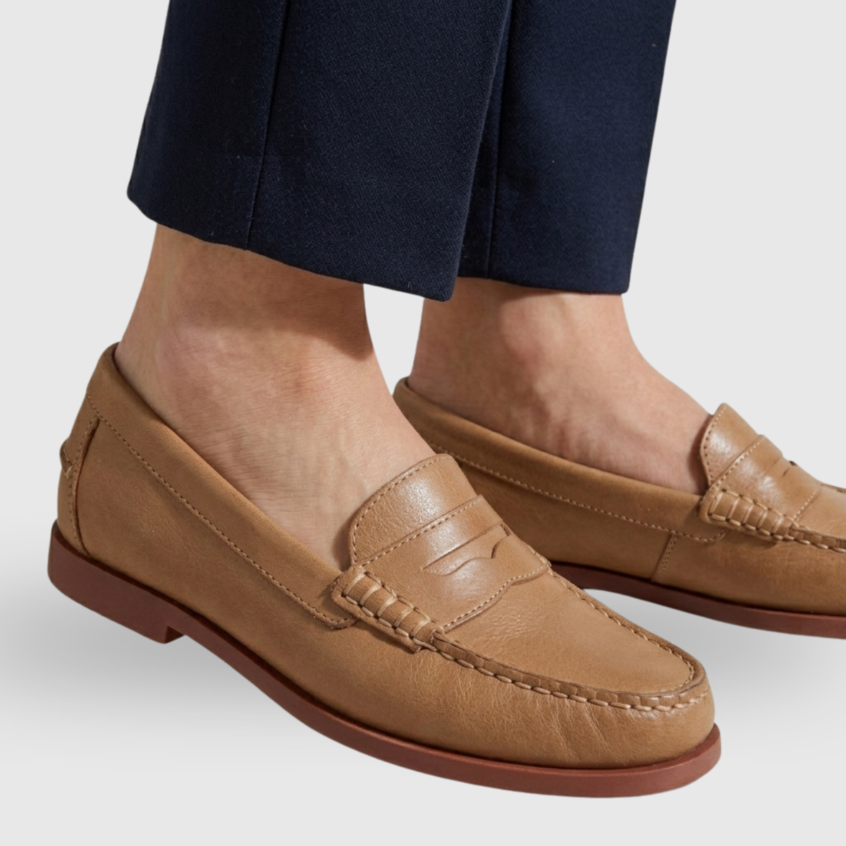 Mocassins femme classiques sans lacets couture apparente