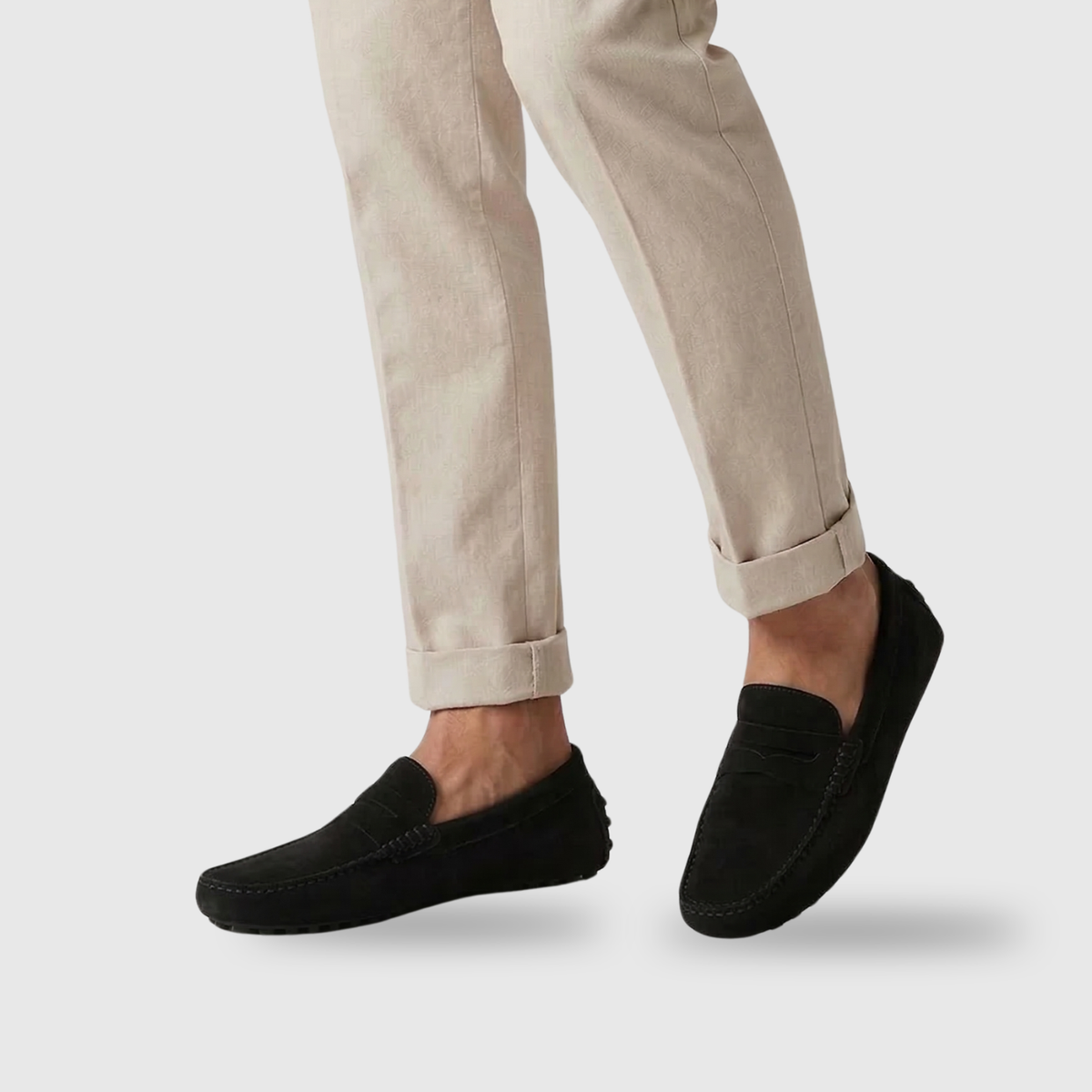 Mocassins homme daim type driving à enfiler semelle souple antidérapante