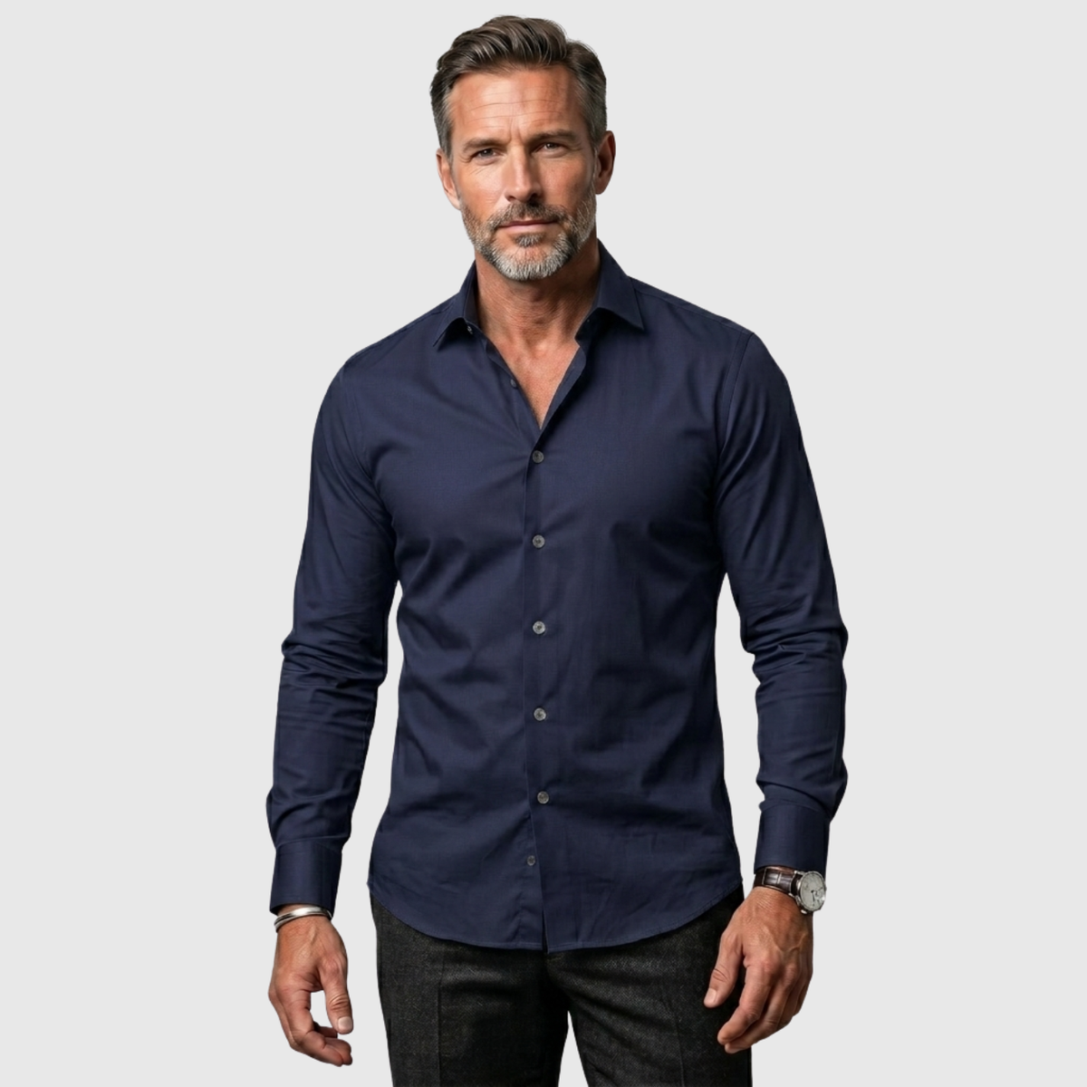 Chemise homme manches longues col classique coupe ajustée boutonnée