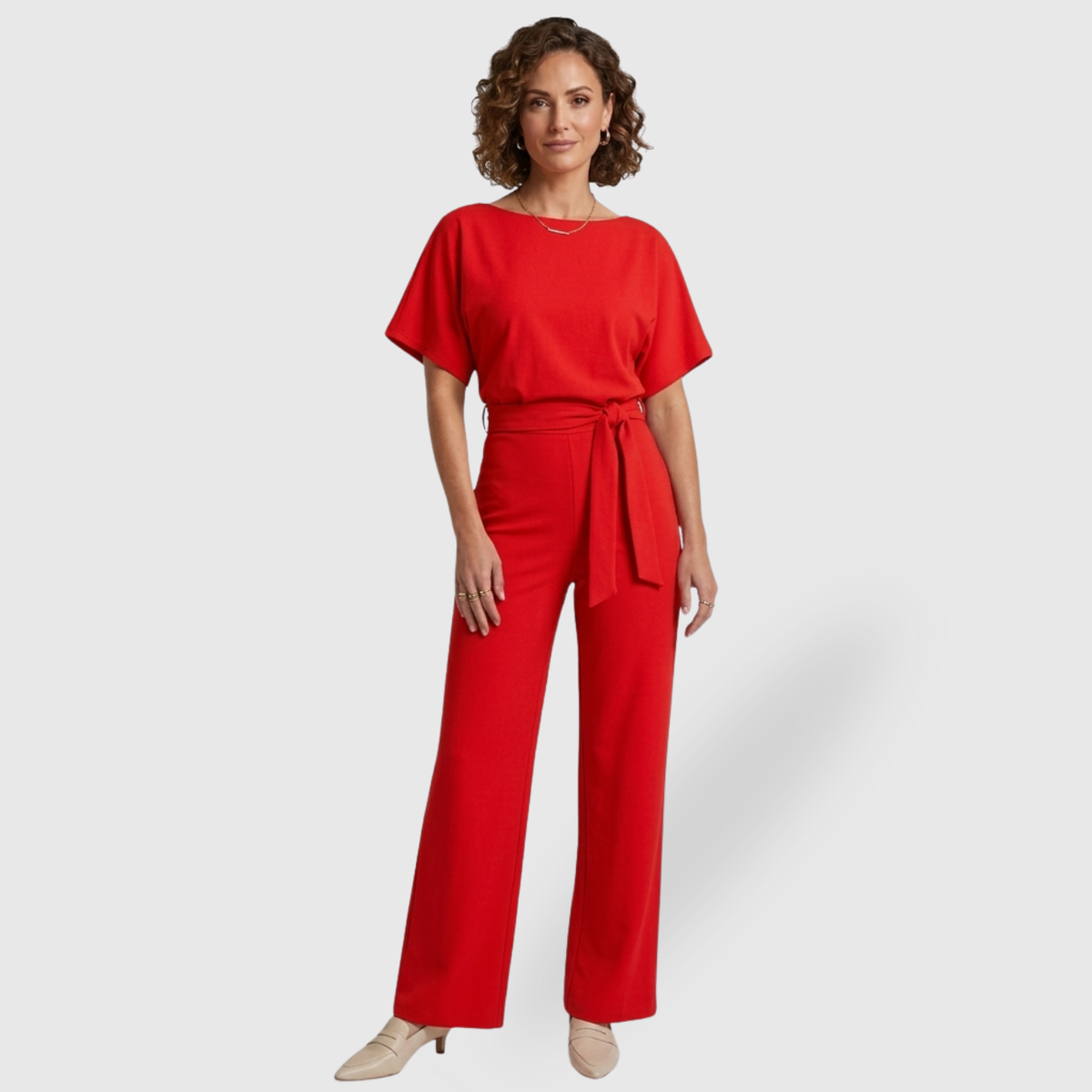 Combinaison femme pantalon manches courtes taille ceinturée coupe droite