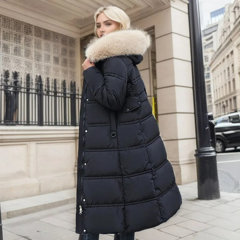 Parka invernale lungo da donna, di design, con cappuccio bordato di pelliccia, caldo