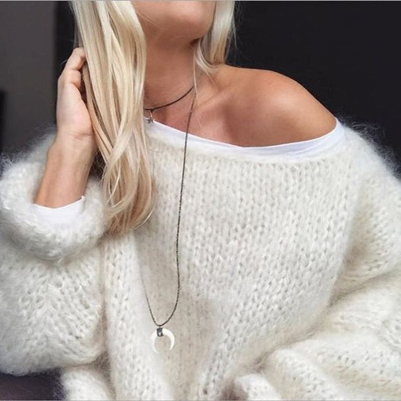 Women’s knitted sweater with an autumn pattern and a warm, bohemian fit