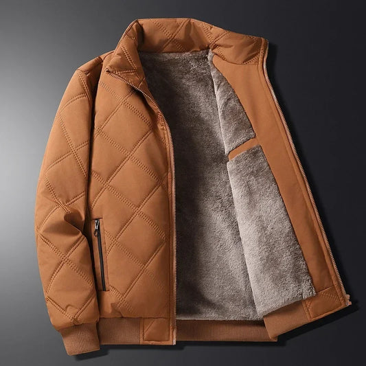 Pánský bomber s lehkým střihem v moderním městském stylu