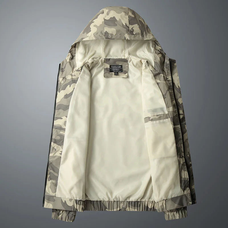 Odolná pánská maskáčová bunda ve vojenském outdoorovém stylu