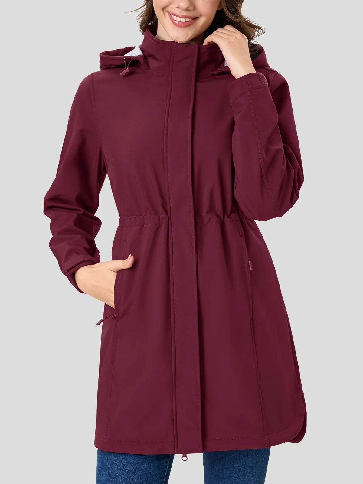 Veste softshell femme capuche doublure polaire imperméable ajustable
