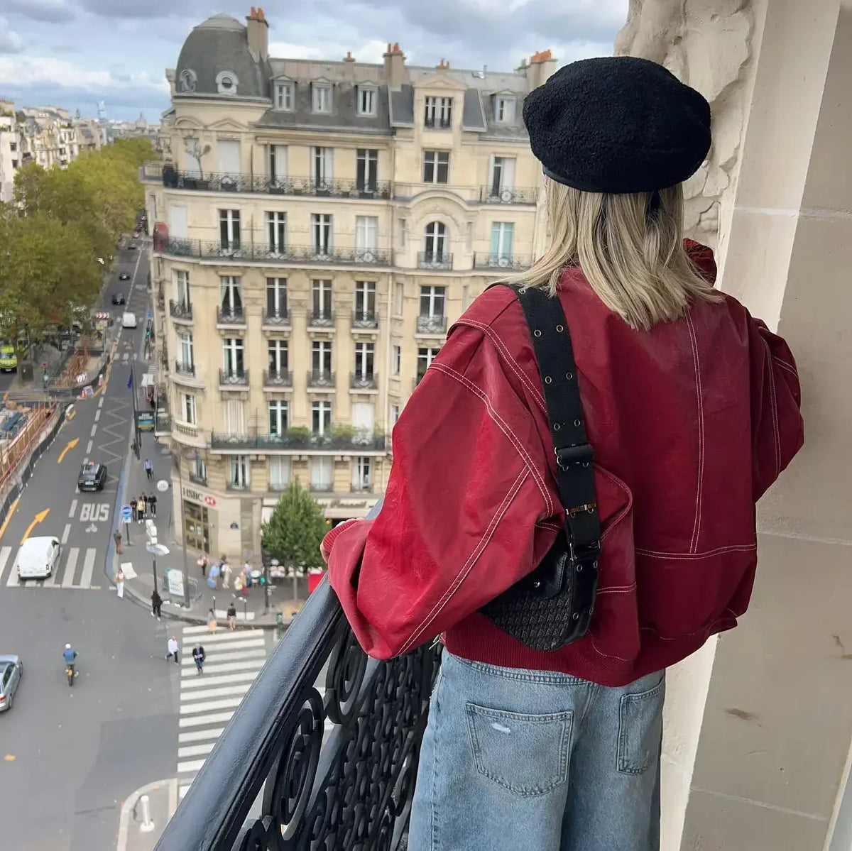 Dámská oversized bomber bunda v trendy ležérním stylu