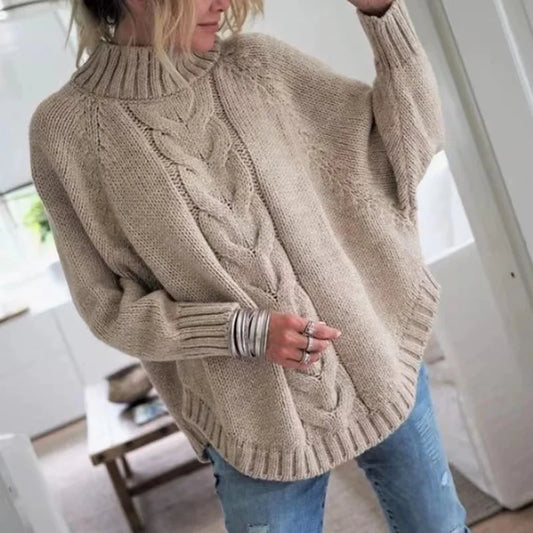 Maglione da donna in lana a trecce con collo alto