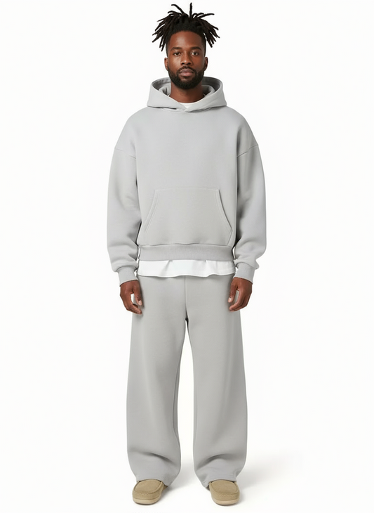 Completo da jogging da uomo coordinato, con felpa con cappuccio e pantaloni dritti, comodo