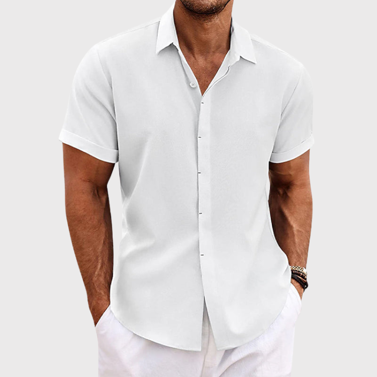 Lightweight, breathable men's linen shirt with button-down collar for summer