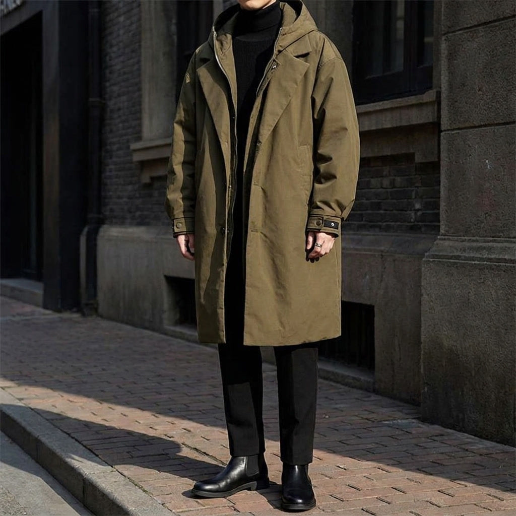 Klasický pánský kabát typu overcoat s přiléhavým střihem v nadčasovém stylu