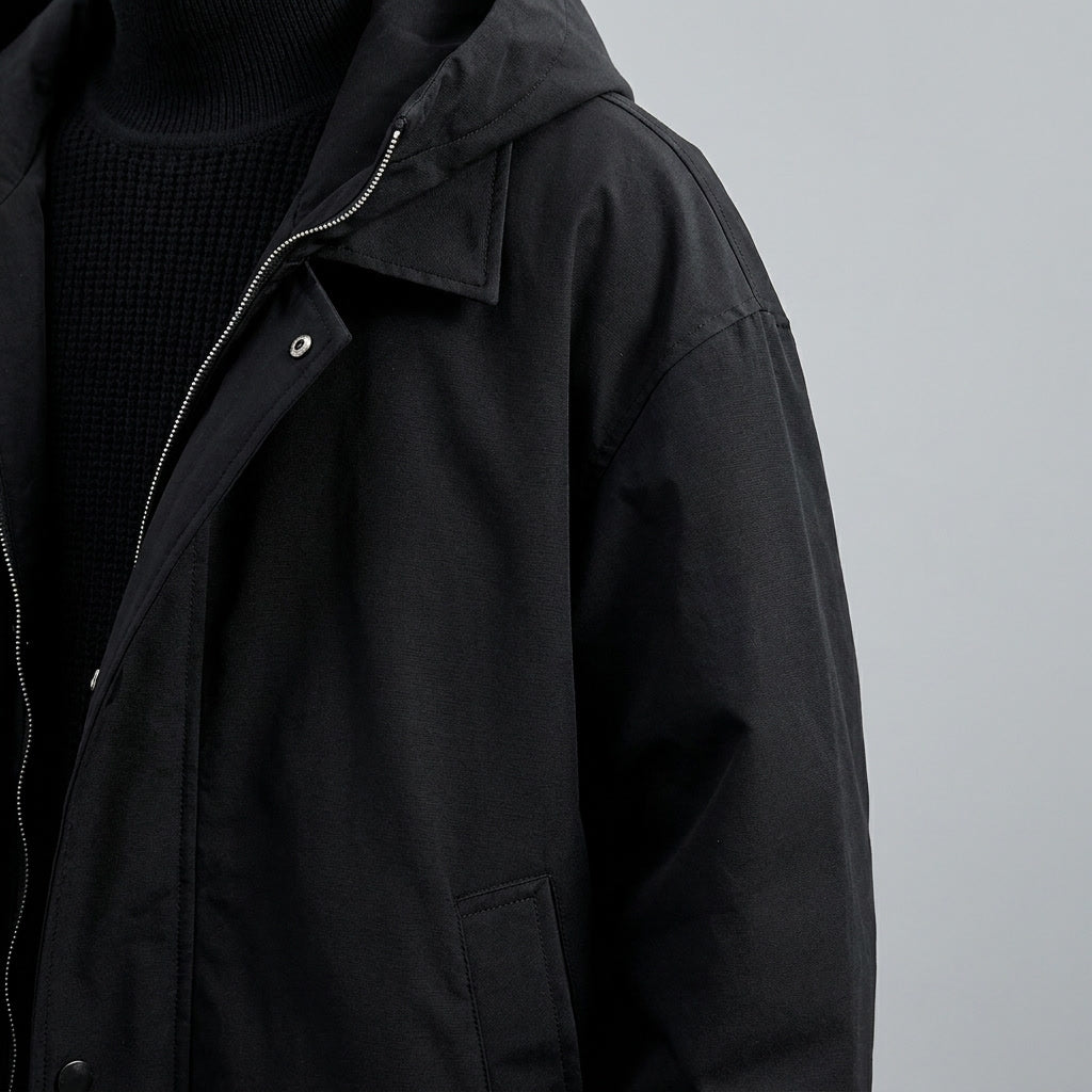 Klasický pánský kabát typu overcoat s přiléhavým střihem v nadčasovém stylu