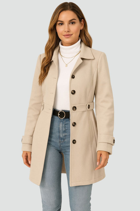 Trench autunnale da donna con cintura regolabile e taglio aderente