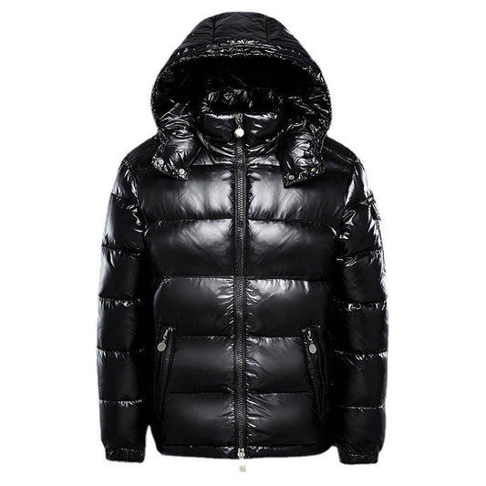 Insulated women's winter puffer jacket with a comfortable fit and zip closure